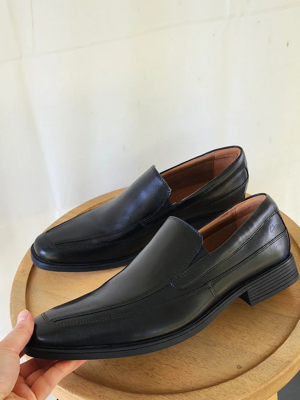 Clarks Mens Tilden Free Loafers Slip-On Black Dress Loafers